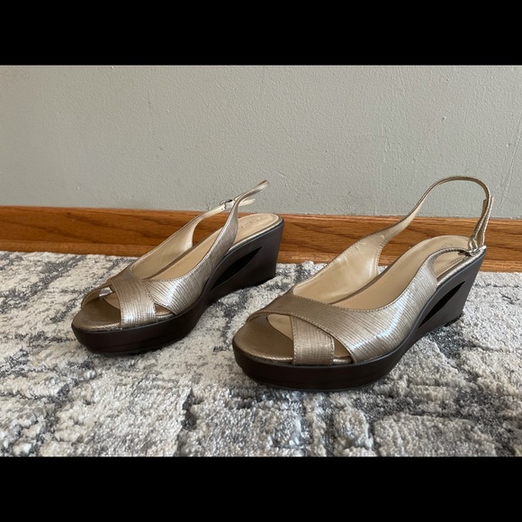 CALVIN KLEIN WEDGE SANDALS - Picture 3 of 3